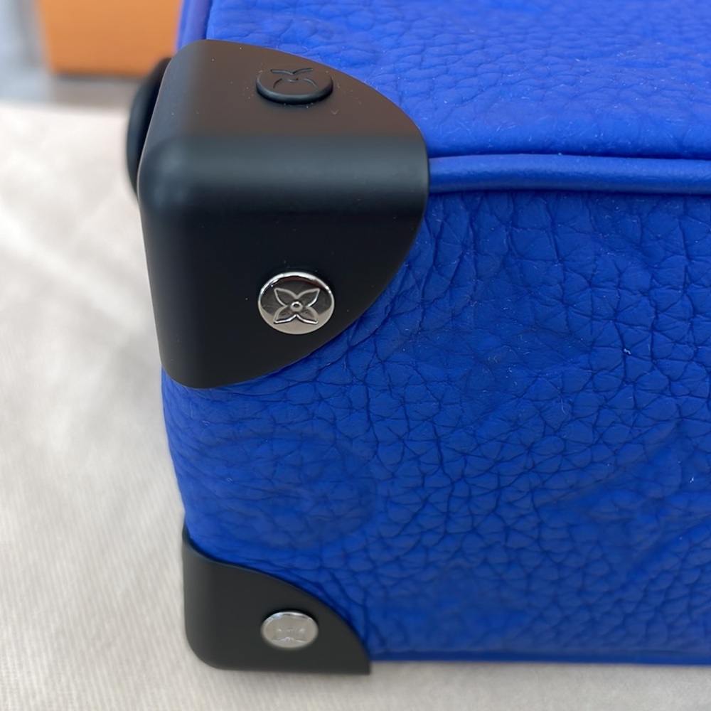 LIMITED EDITION LOUIS VUITTON MONOGRAM MINI SOFT TRUNK BAG - Picture 6 of 14